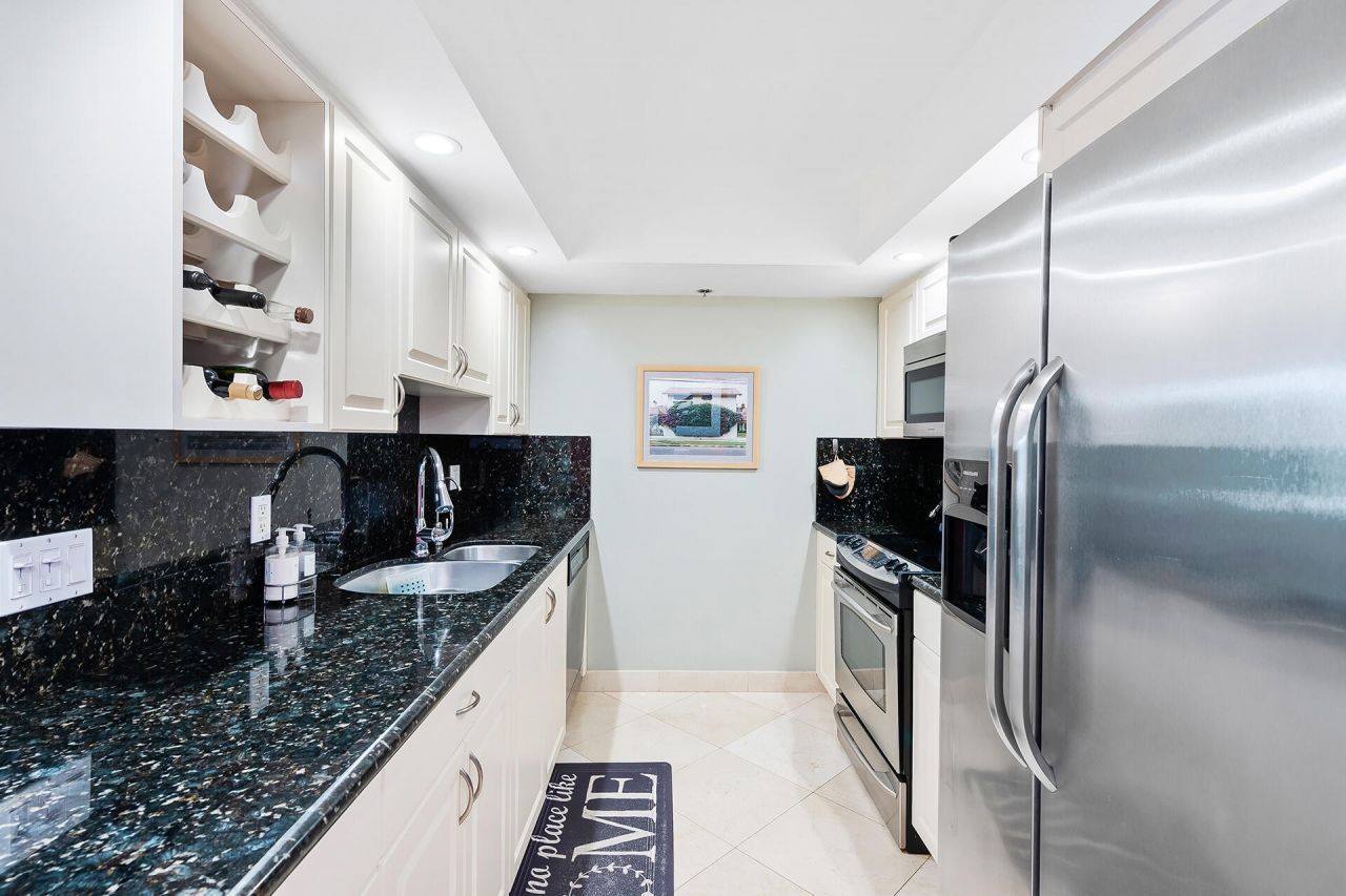 3009 S Ocean Boulevard, Unit P-04, Highland Beach, FL 33487 Photo