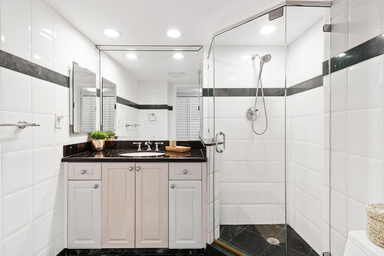 3009 S Ocean Boulevard, Unit P-04, Highland Beach, FL 33487 Photo