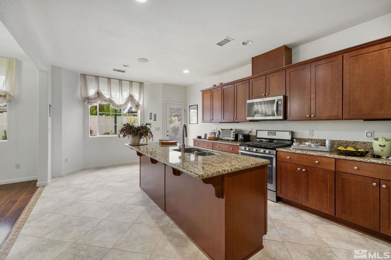 9625 Jessica Court, Reno, NV 89521 Photo