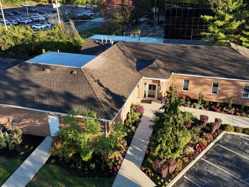 480 Colonial Parkway, Columbus, OH 43214 Photo 2
