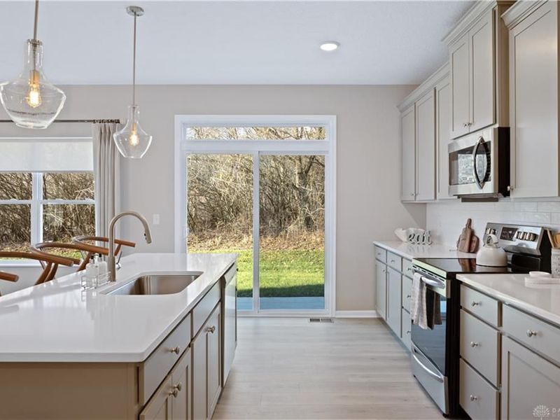 1225 Waterbury Drive, Carlisle, OH 45005 Photo 10