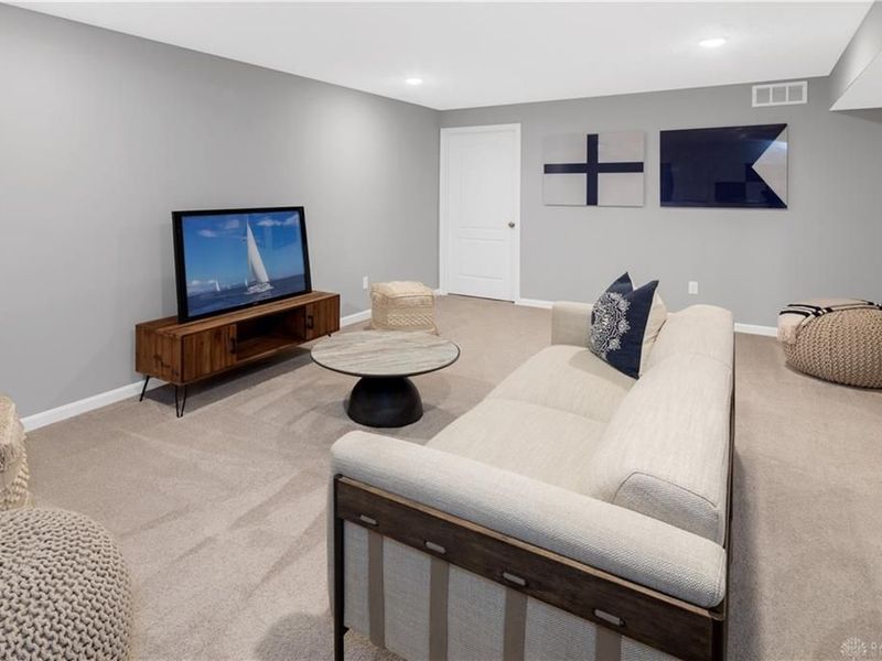 1225 Waterbury Drive, Carlisle, OH 45005 Photo 24