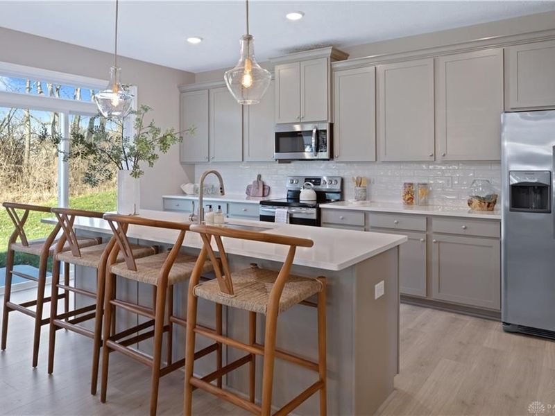 1225 Waterbury Drive, Carlisle, OH 45005 Photo 9