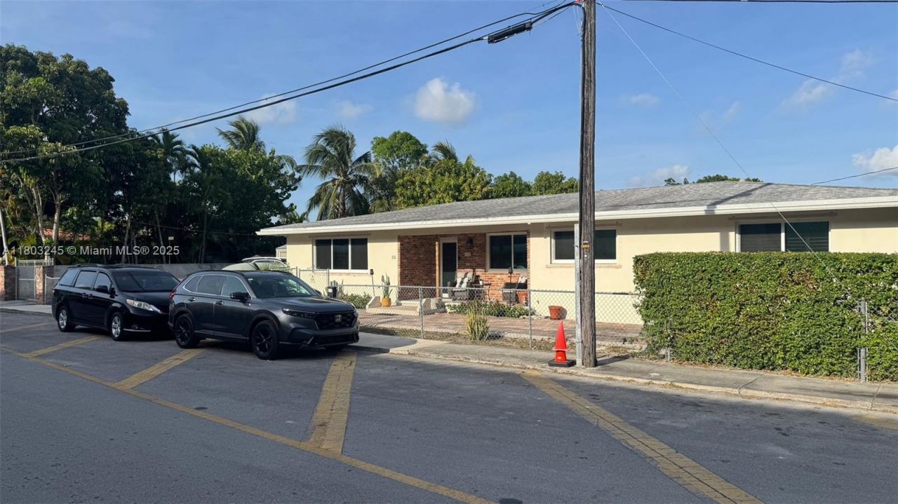 111 SW 24th Ave, Miami, FL 33135 Photo