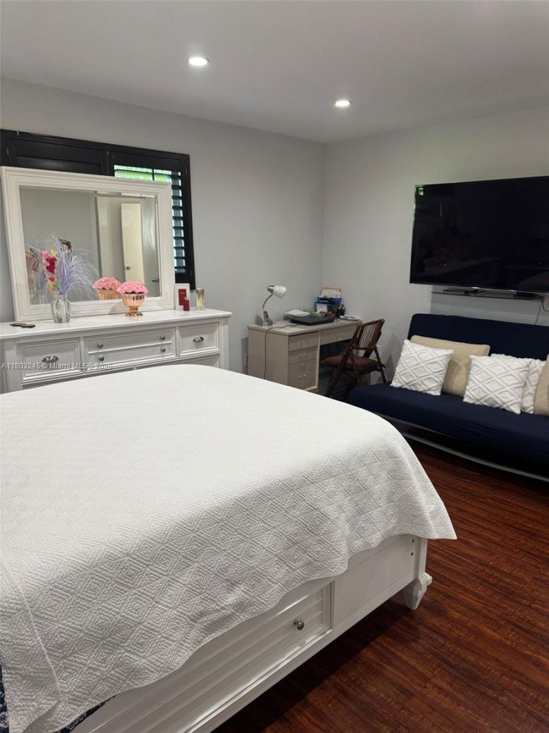 111 SW 24th Ave, Miami, FL 33135 Photo