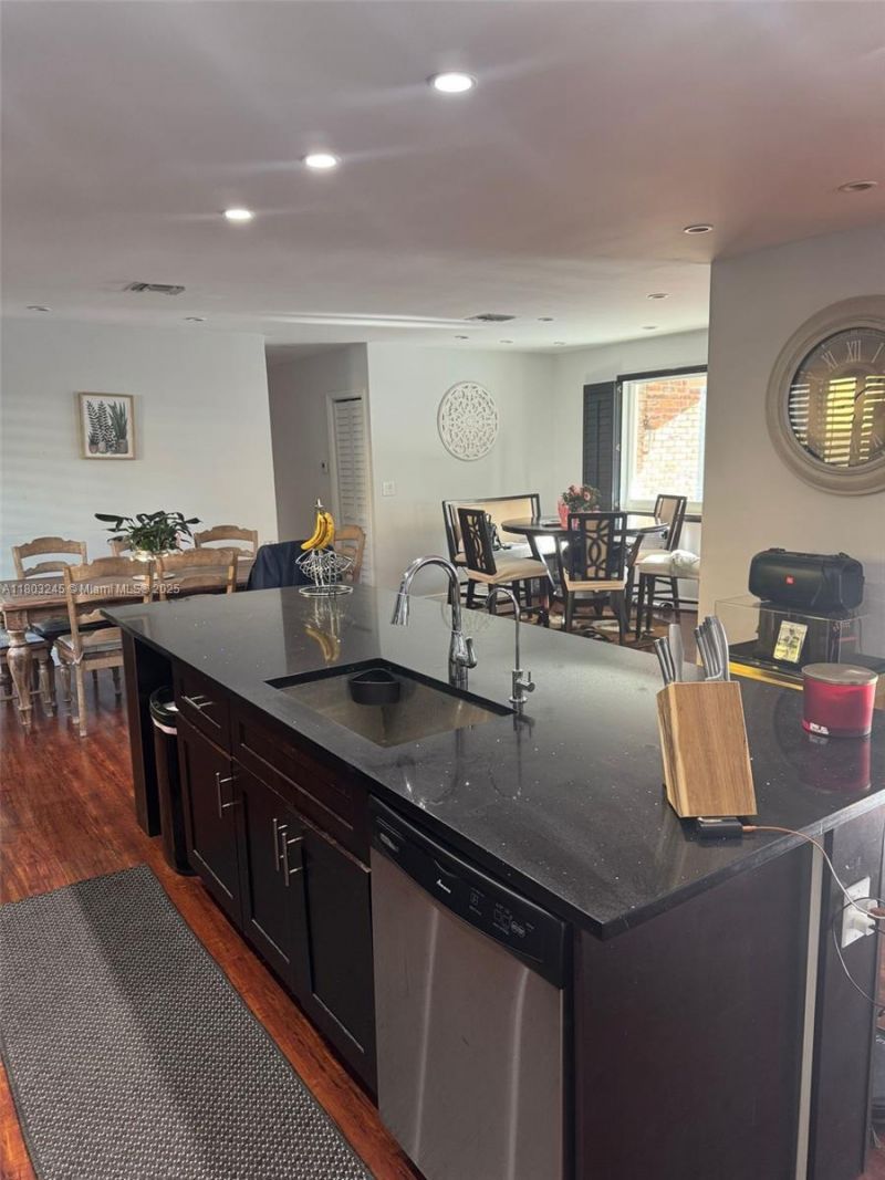 111 SW 24th Ave, Miami, FL 33135 Photo