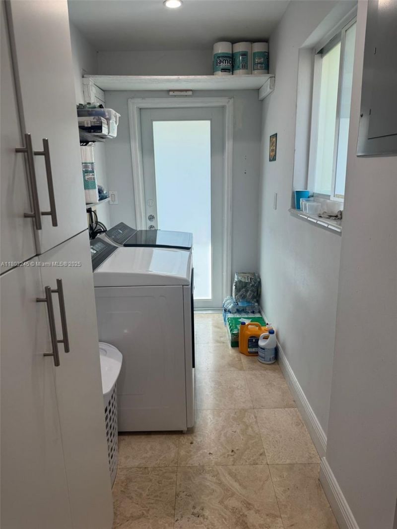 111 SW 24th Ave, Miami, FL 33135 Photo