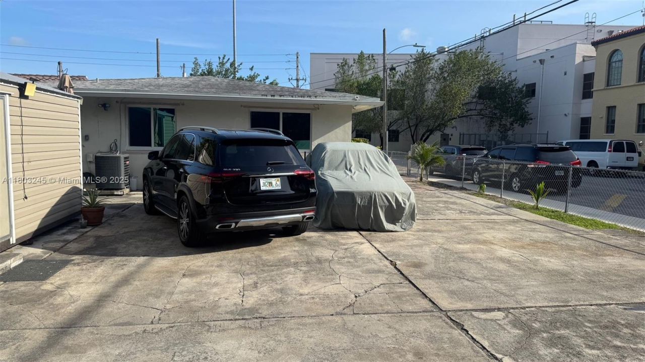 111 SW 24th Ave, Miami, FL 33135 Photo