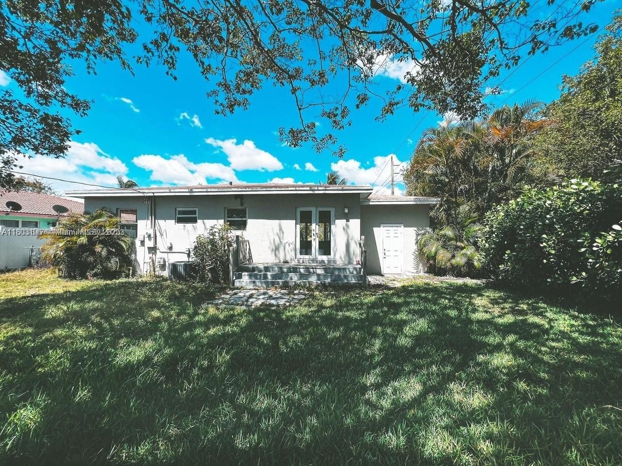 1231 N 16th Ct, Hollywood, FL 33020 Photo