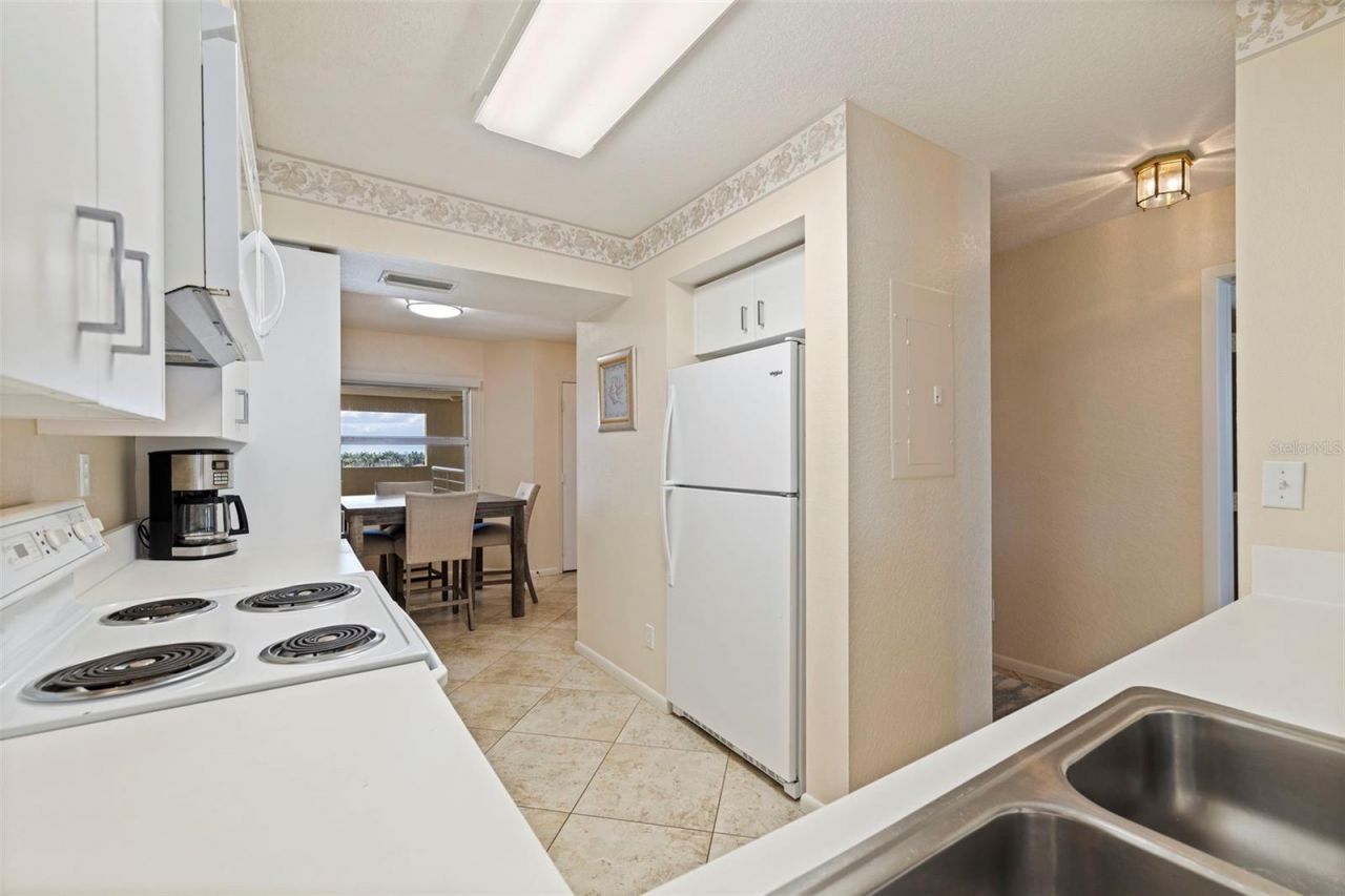 6105 Bahia Del Mar Circle, Unit 683, Saint Petersburg, FL 33715 Photo