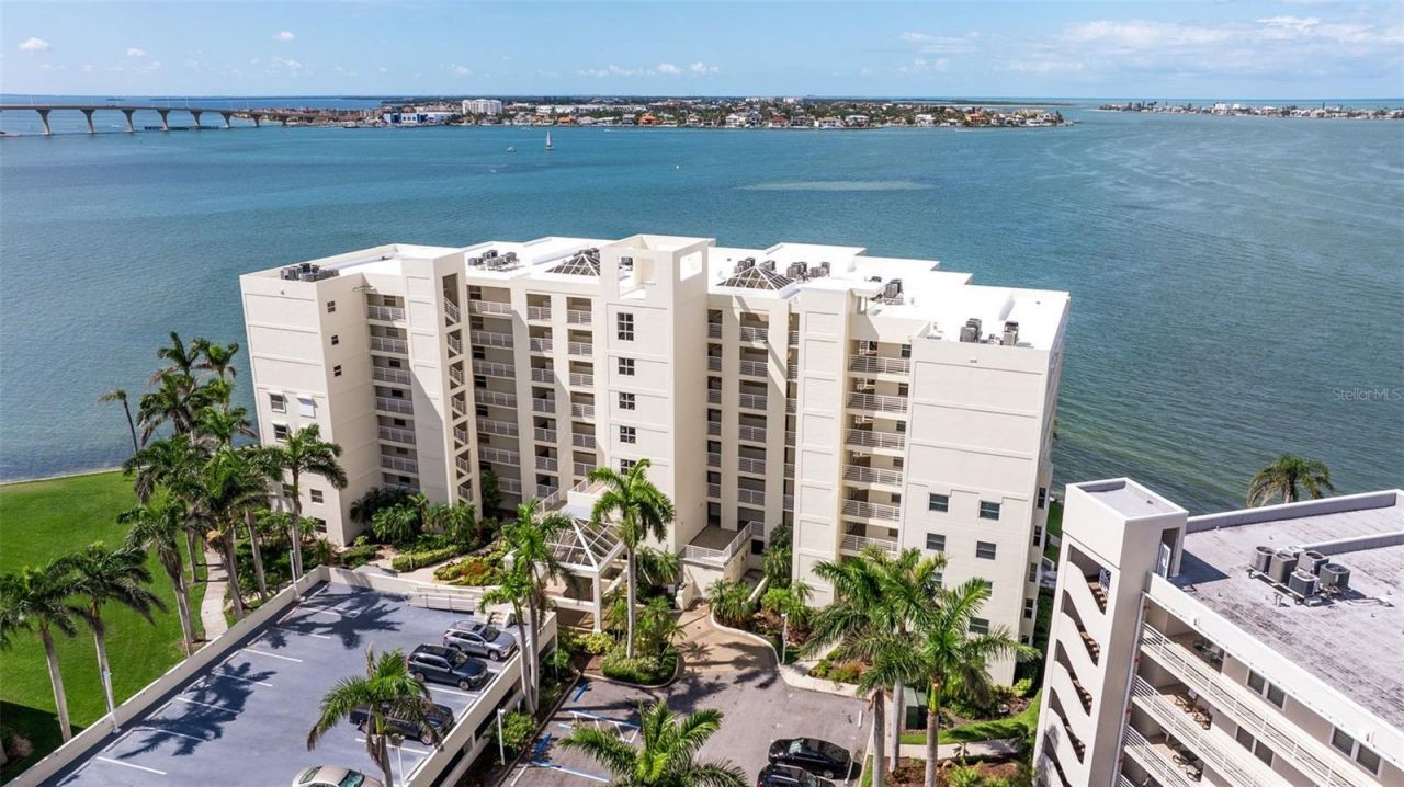 6105 Bahia Del Mar Circle, Unit 683, Saint Petersburg, FL 33715 Photo