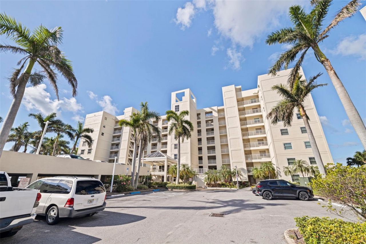 6105 Bahia Del Mar Circle, Unit 683, Saint Petersburg, FL 33715 Photo