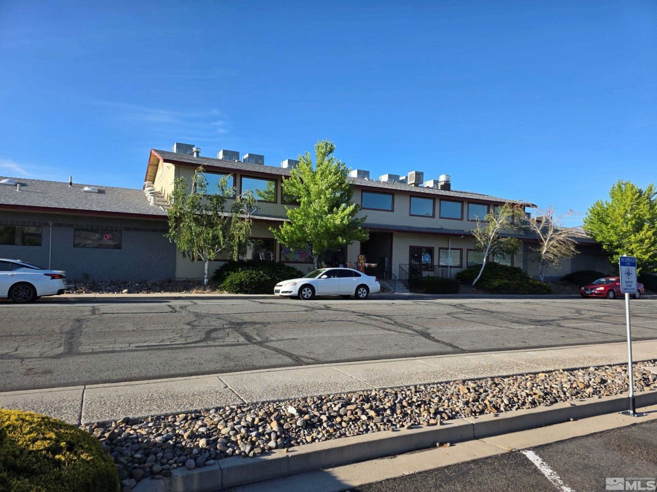 933 Woodside Drive, Carson City, NV 89701 Photo