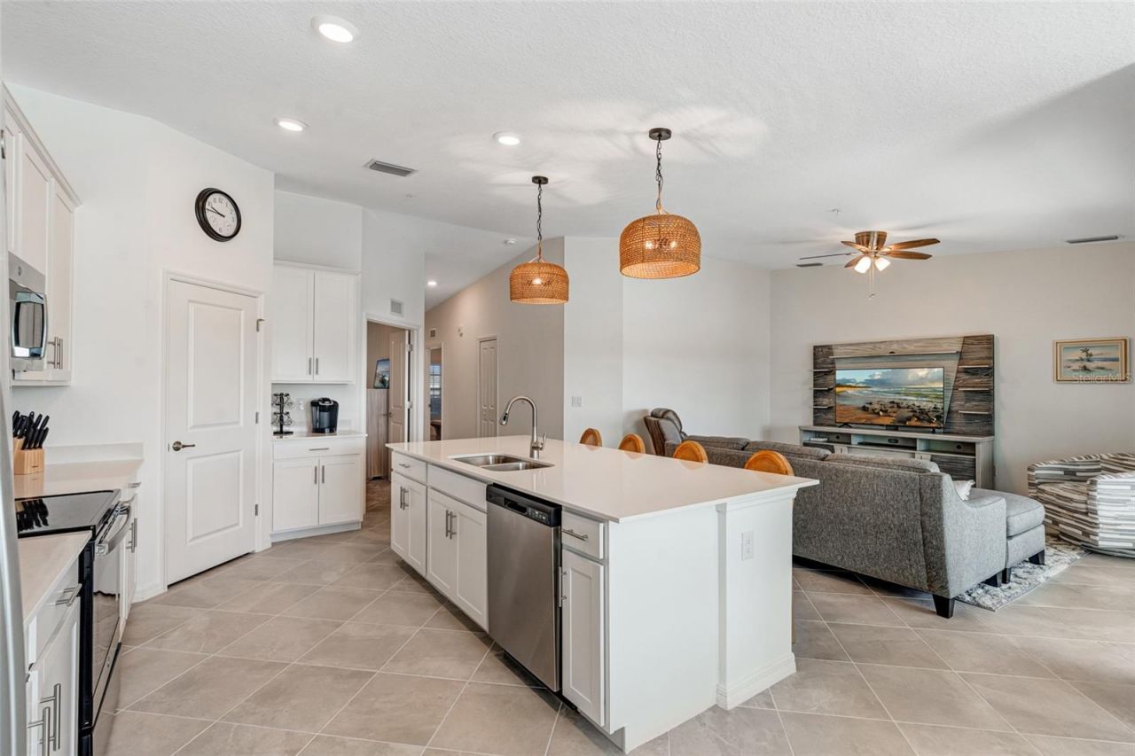 14267 Heritage Landing Boulevard, Unit 1223, Punta Gorda, FL 33955 Photo