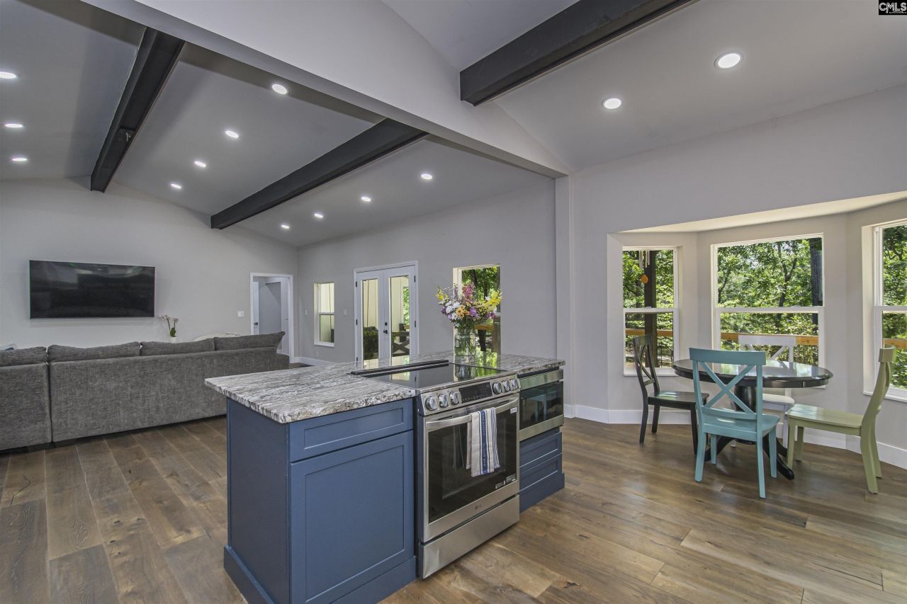 363 Langford Road Photo 12