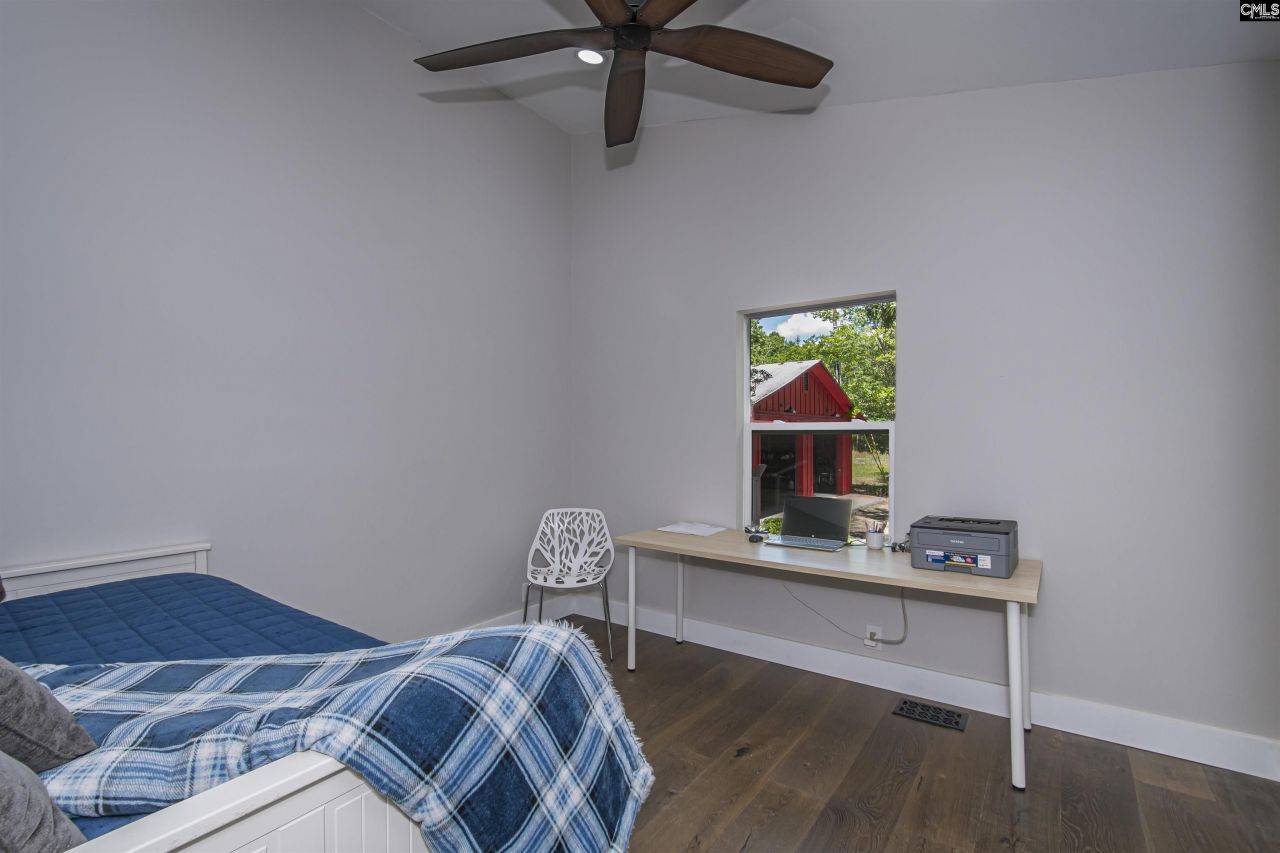 363 Langford Road Photo 19