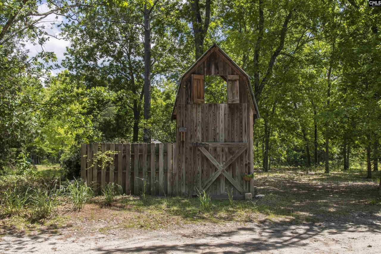 363 Langford Road Photo 46