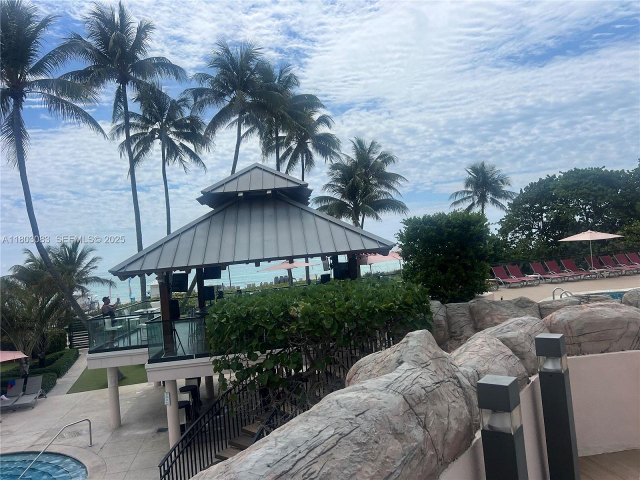 5225 Collins Ave, Unit 914, Miami Beach, FL 33140 Photo