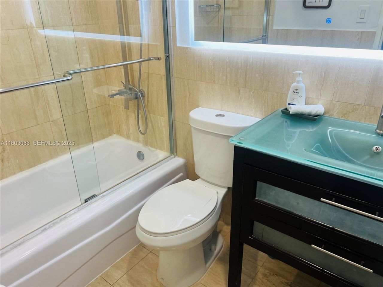 5225 Collins Ave, Unit 914, Miami Beach, FL 33140 Photo