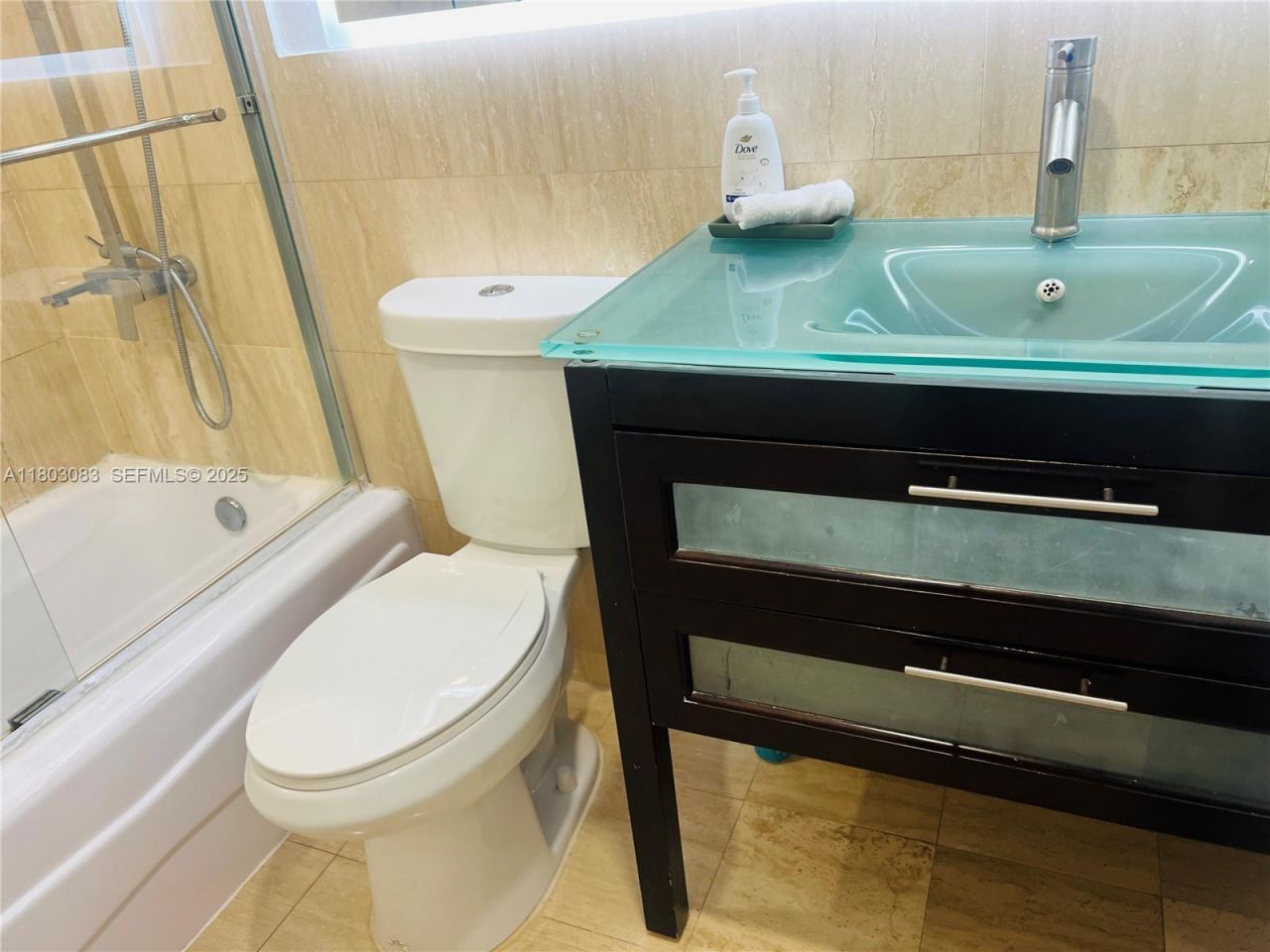 5225 Collins Ave, Unit 914, Miami Beach, FL 33140 Photo