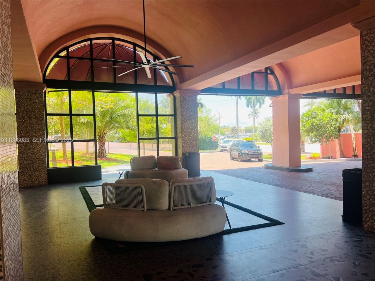 5225 Collins Ave, Unit 914, Miami Beach, FL 33140 Photo