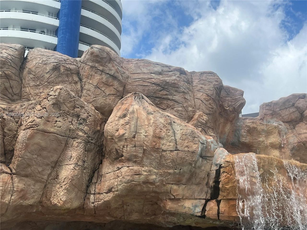 5225 Collins Ave, Unit 914, Miami Beach, FL 33140 Photo