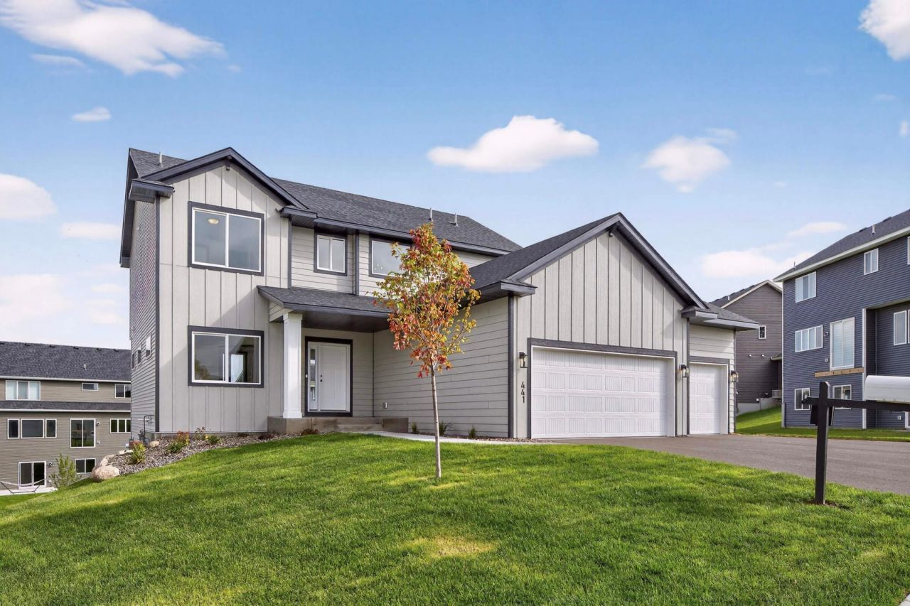 441 Mario Drive, Vadnais Heights, MN 55127