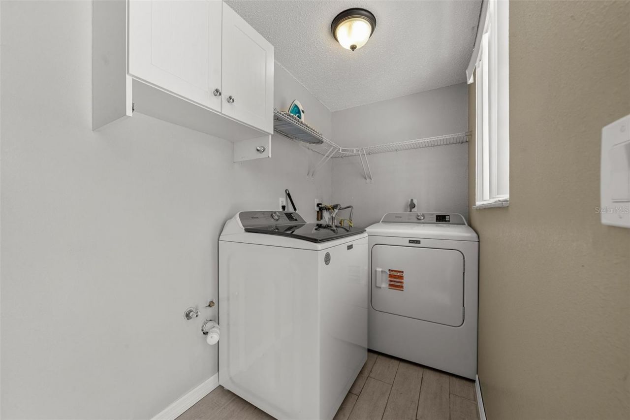 208 Peacock Lane, Holmes Beach, FL 34217 Photo