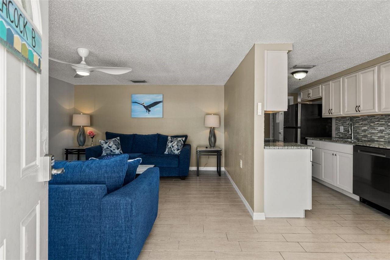 208 Peacock Lane, Holmes Beach, FL 34217 Photo