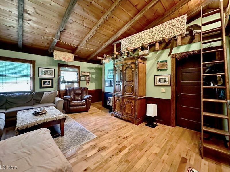 477 Burnt Hill Road, Williamstown, WV 26187 Photo 8