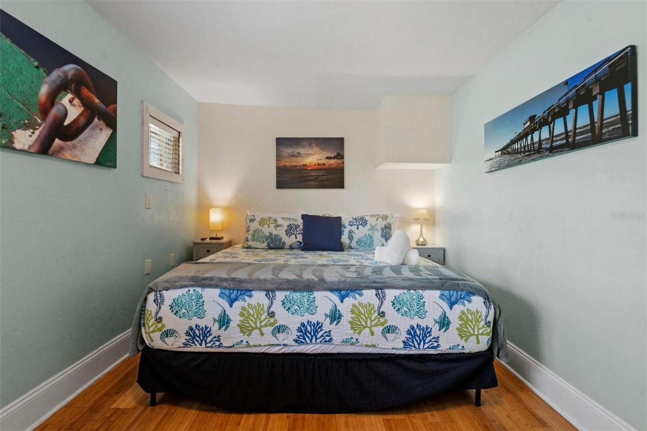 3018 Gulf Drive, Holmes Beach, FL 34217 Photo