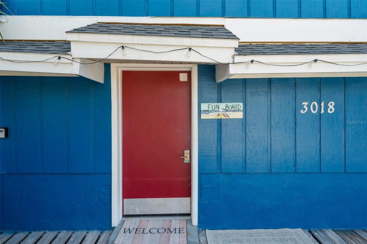 3018 Gulf Drive, Holmes Beach, FL 34217 Photo