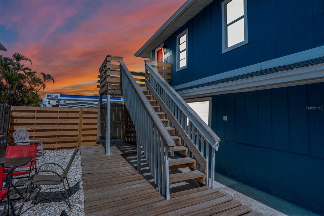 3018 Gulf Drive, Holmes Beach, FL 34217 Photo