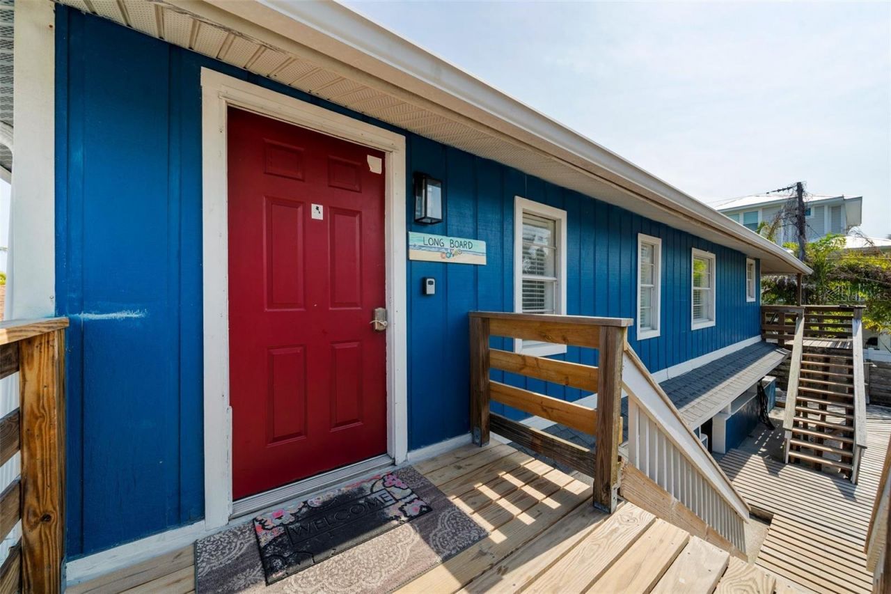 3018 Gulf Drive, Holmes Beach, FL 34217 Photo