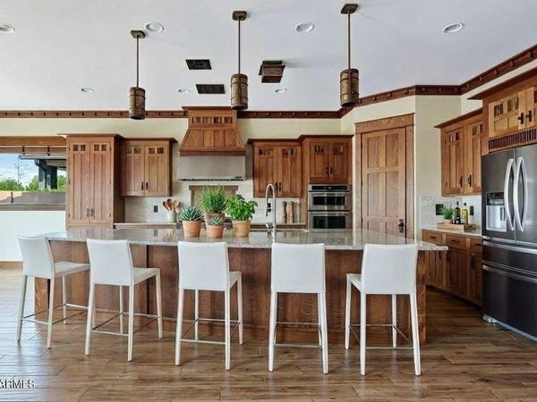 3123 E CAT BALUE Drive, Phoenix, AZ 85050