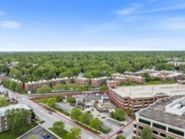 180 N Smith Street, Palatine, IL 60067