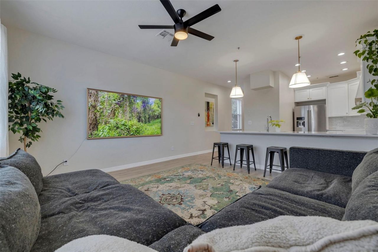 330 Lang Court N, Unit 1, Saint Petersburg, FL 33701 Photo