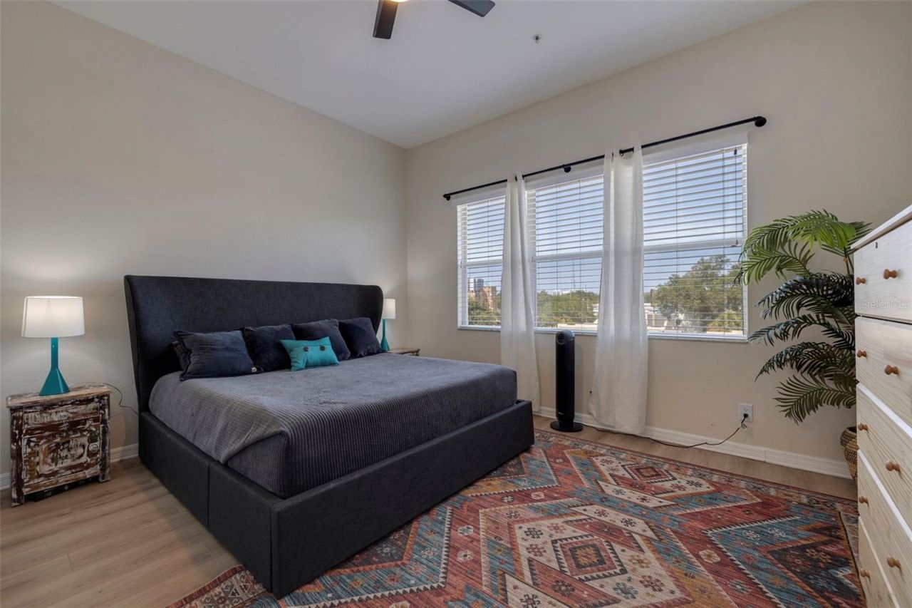 330 Lang Court N, Unit 1, Saint Petersburg, FL 33701 Photo