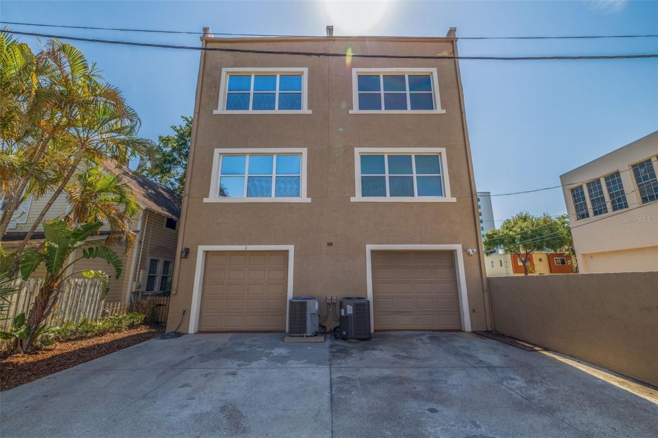 330 Lang Court N, Unit 1, Saint Petersburg, FL 33701 Photo