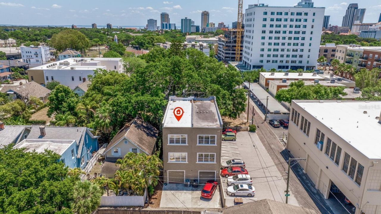 330 Lang Court N, Unit 1, Saint Petersburg, FL 33701 Photo