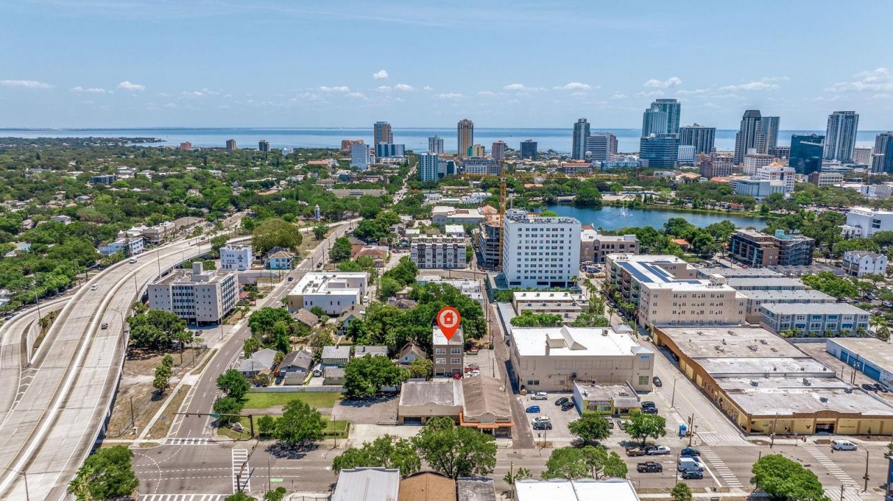 330 Lang Court N, Unit 1, Saint Petersburg, FL 33701 Photo