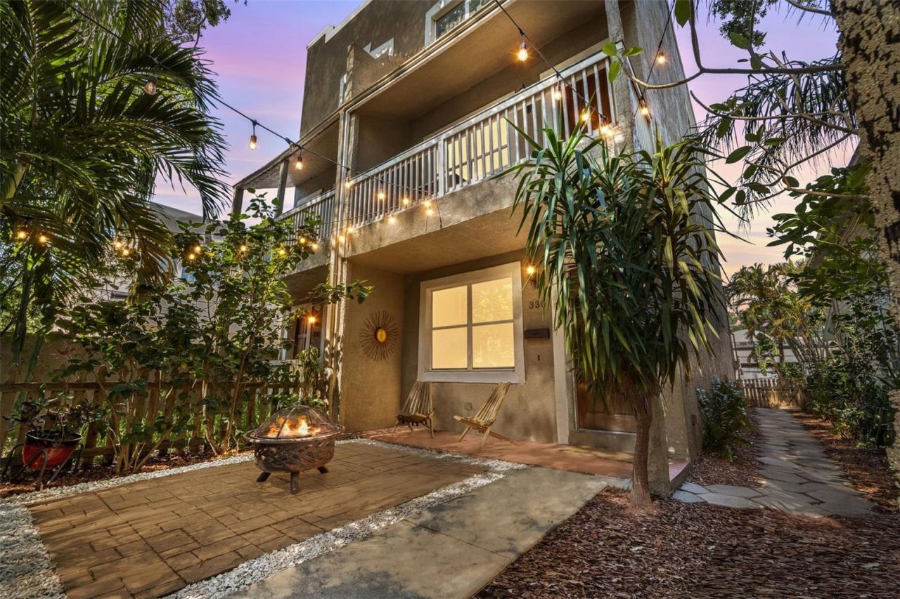 330 Lang Court N, Unit 1, Saint Petersburg, FL 33701 Photo