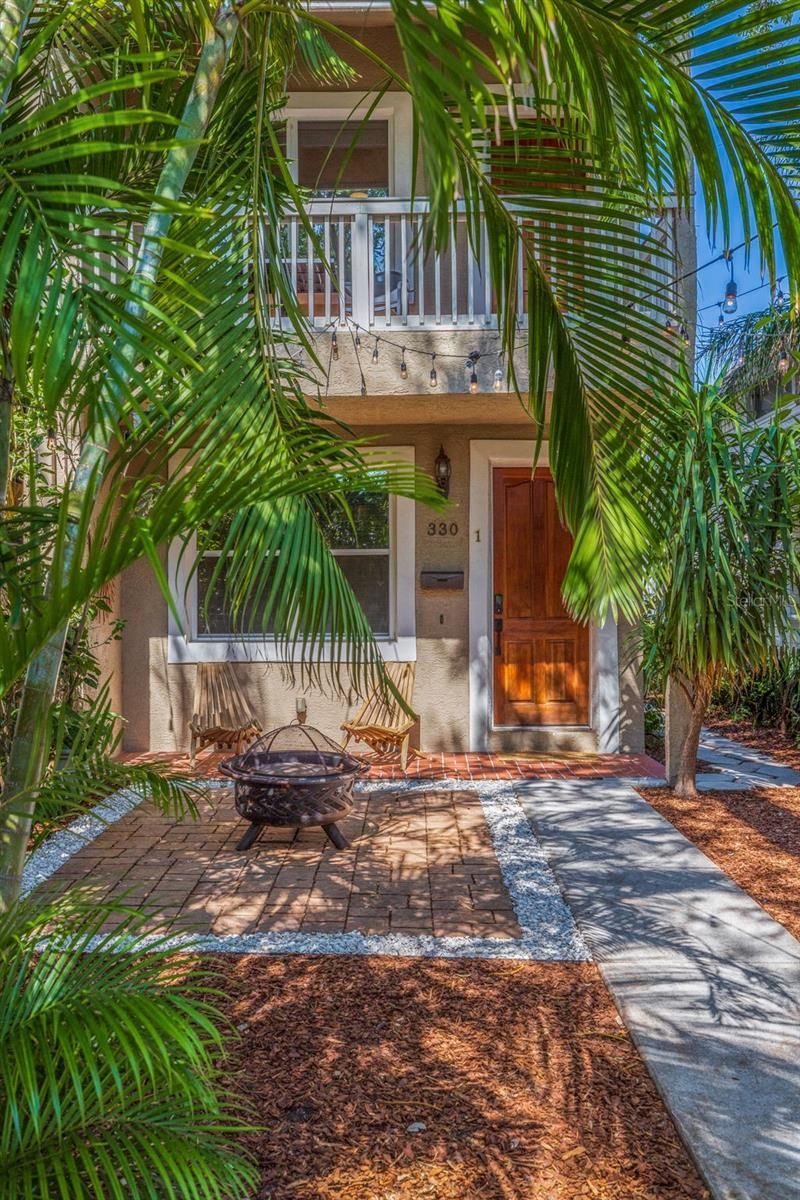 330 Lang Court N, Unit 1, Saint Petersburg, FL 33701 Photo
