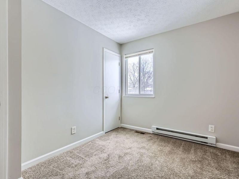 3325 E Deshler Avenue, Columbus, OH 43227 Photo 10