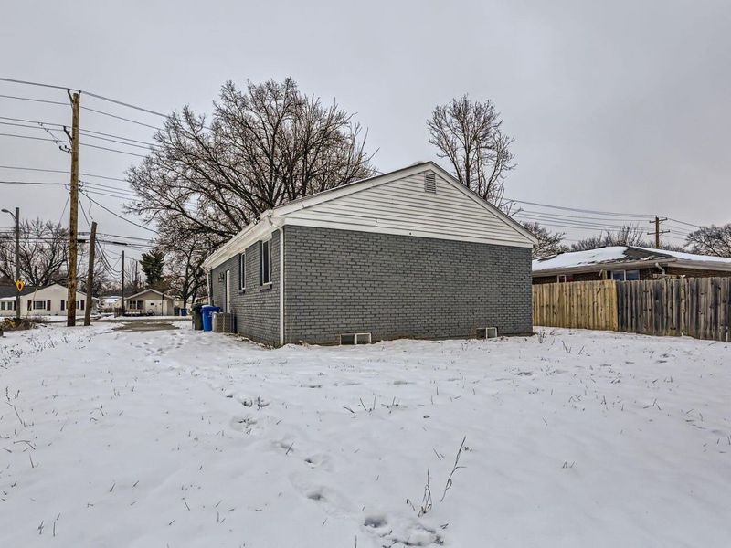 3325 E Deshler Avenue, Columbus, OH 43227 Photo 11