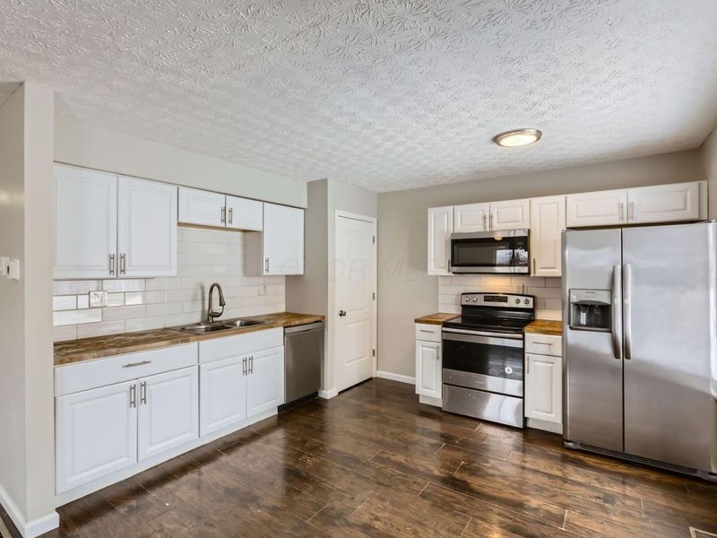3325 E Deshler Avenue, Columbus, OH 43227 Photo 4
