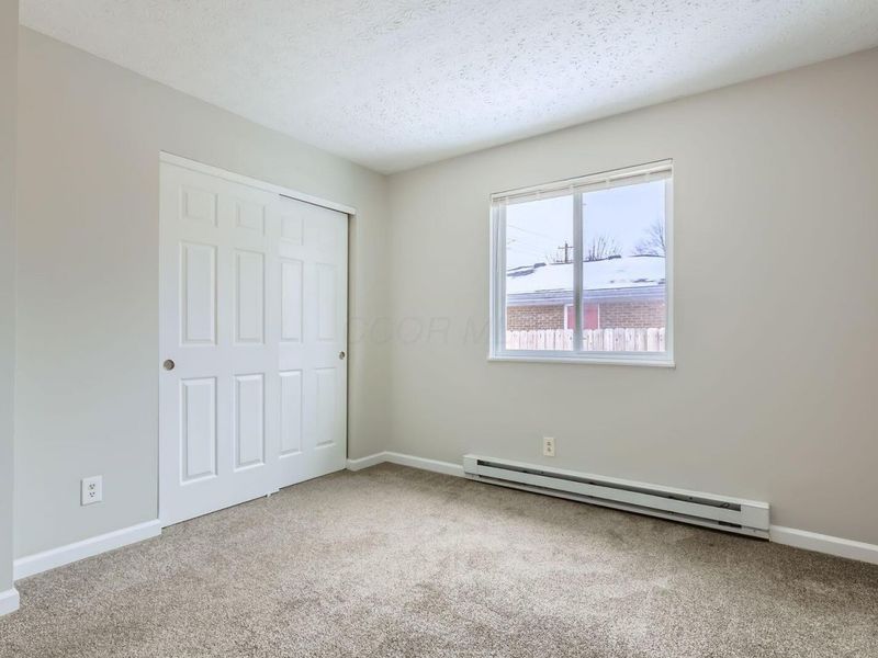 3325 E Deshler Avenue, Columbus, OH 43227 Photo 6