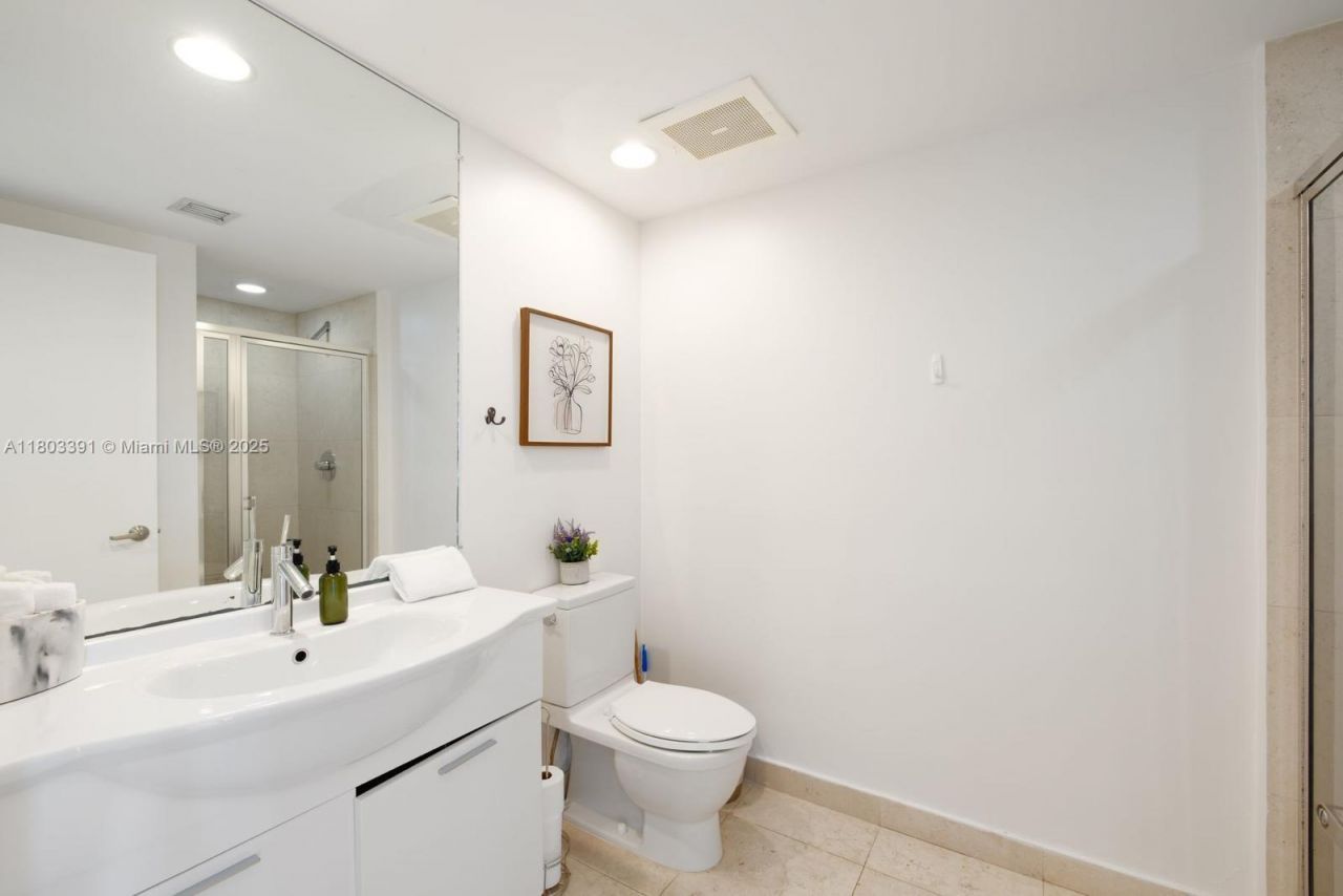 485 Brickell Ave, Unit 3504, Miami, FL 33131 Photo