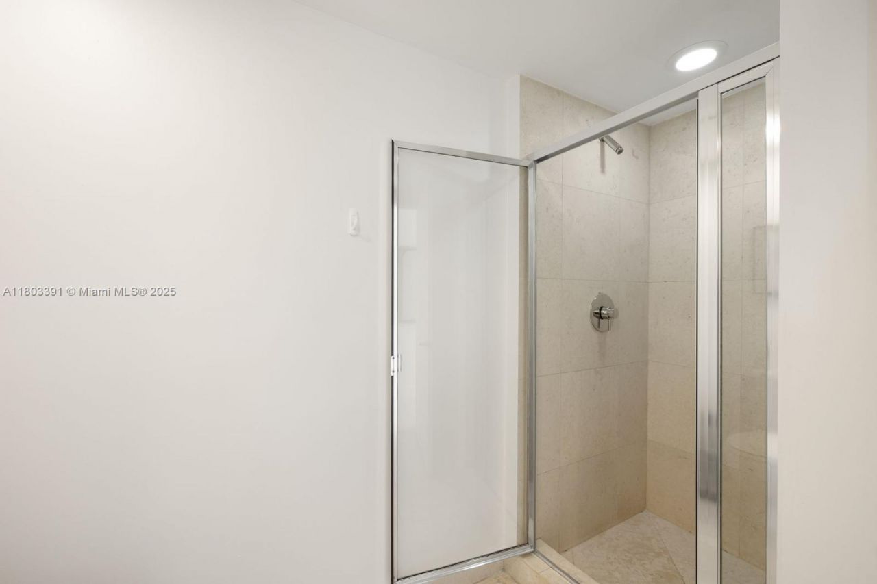 485 Brickell Ave, Unit 3504, Miami, FL 33131 Photo