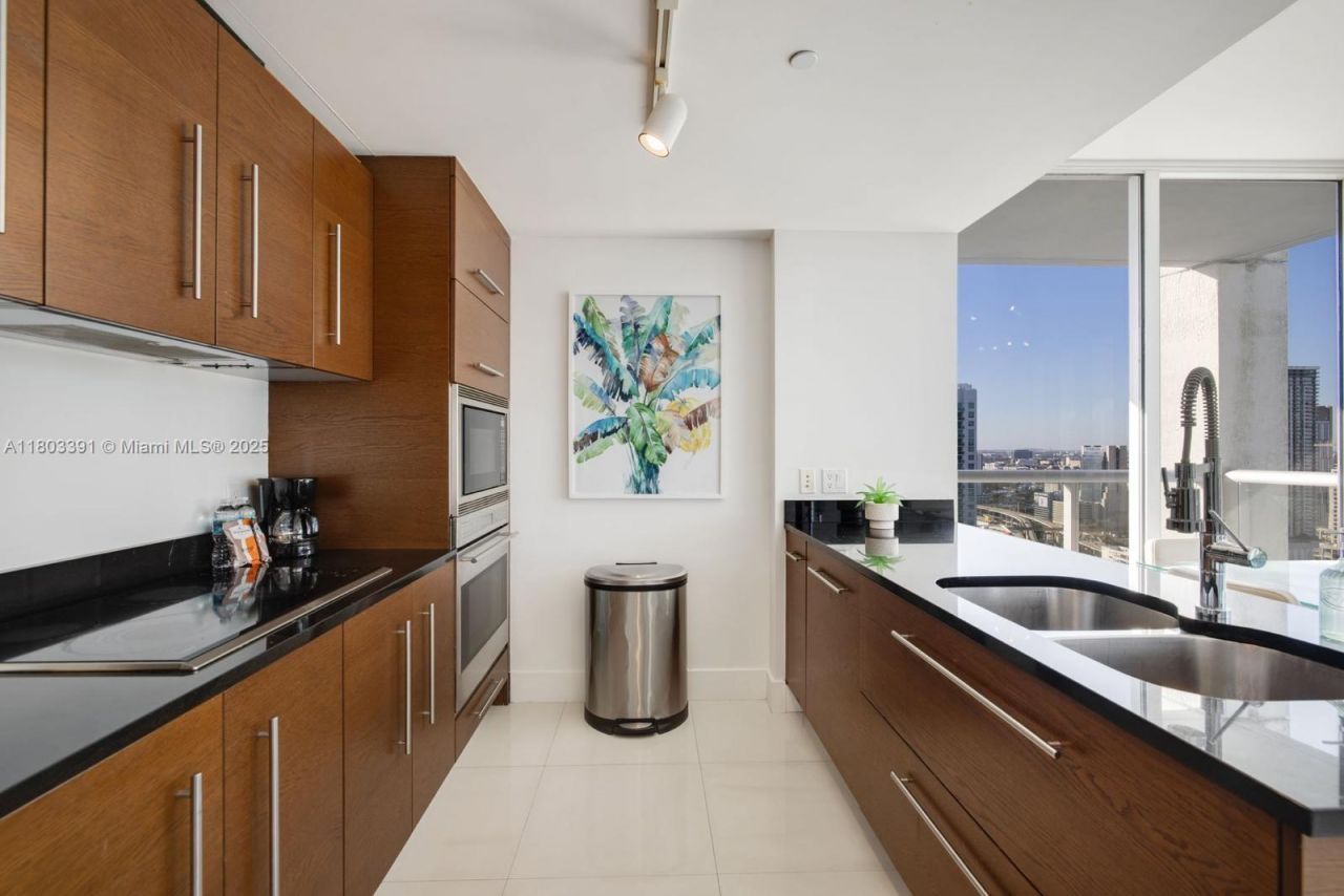 485 Brickell Ave, Unit 3504, Miami, FL 33131 Photo